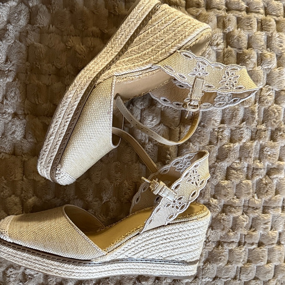 Crown Vintage Cream Espadrille Sandals - Picture 3 of 5